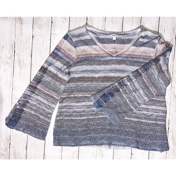 Avenue Tops - Avenue Striped Knit V-Neck Flared Sleeve Sweater 14/16